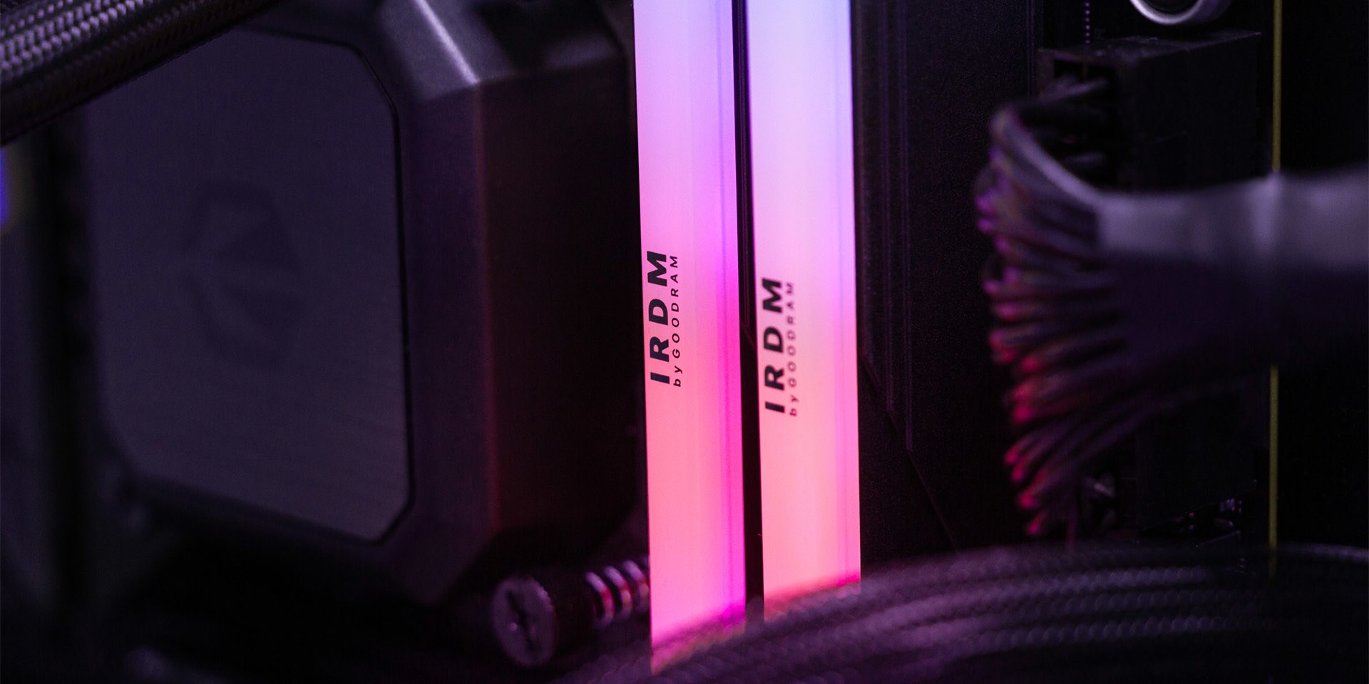 RAM меморија GoodRam IRDM RGB, DDR5, 32GB, 6400MHz, CL32, црна