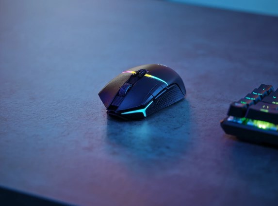 Maus lojërash Corsair CH-931B011-EU, 26000 DPI, Wireless + Bluetooth, i zi