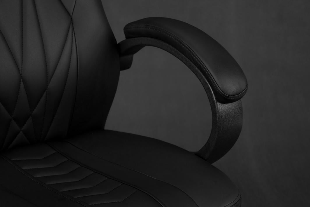 [OUTLET] Karrige SENSE7 Prism, e zezë