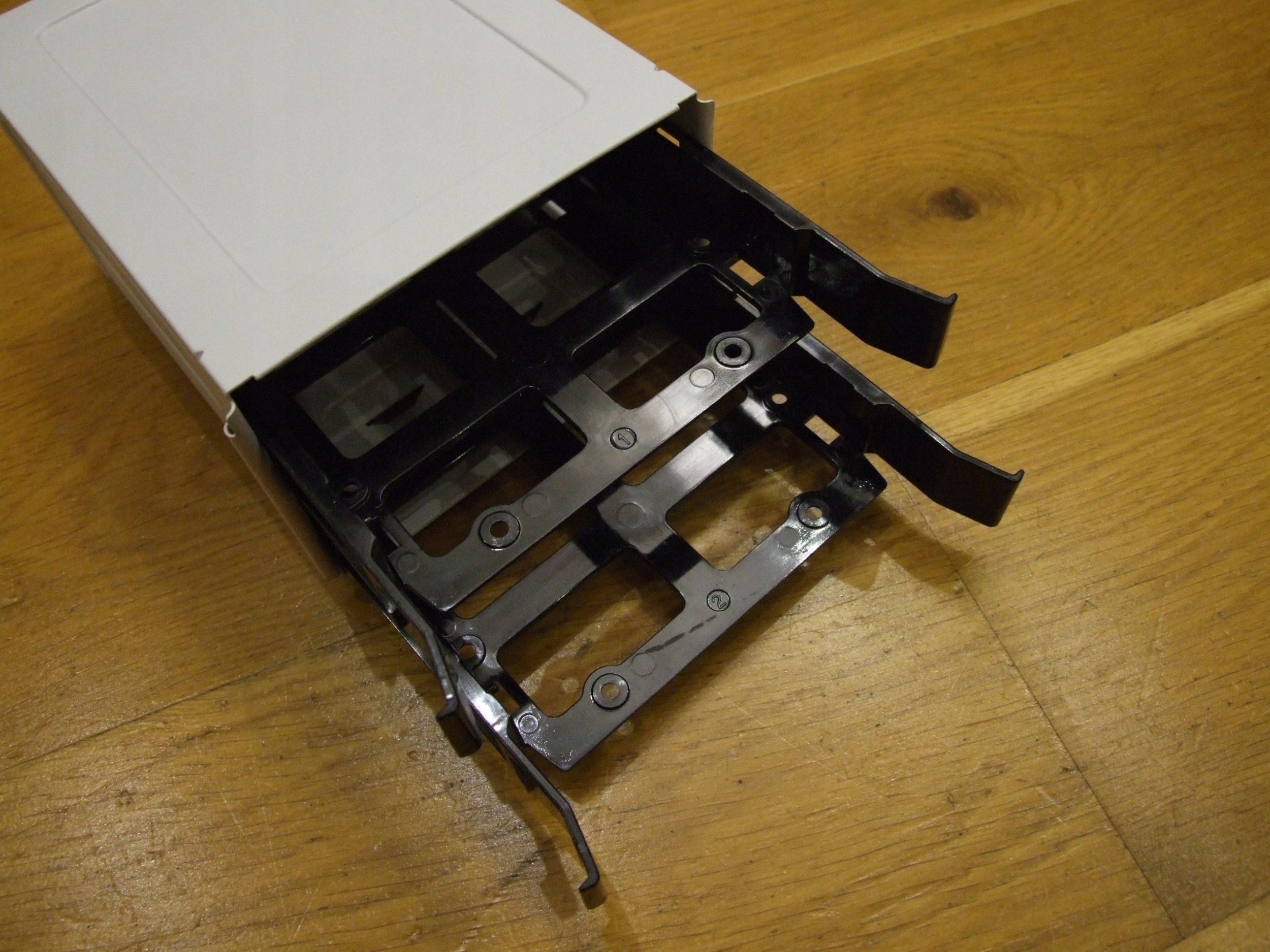 Mbajtëse radiatorësh EKWB EK Quantum Surface 3831109898451, montim për ftohje me ujë, metalik, argjendtë