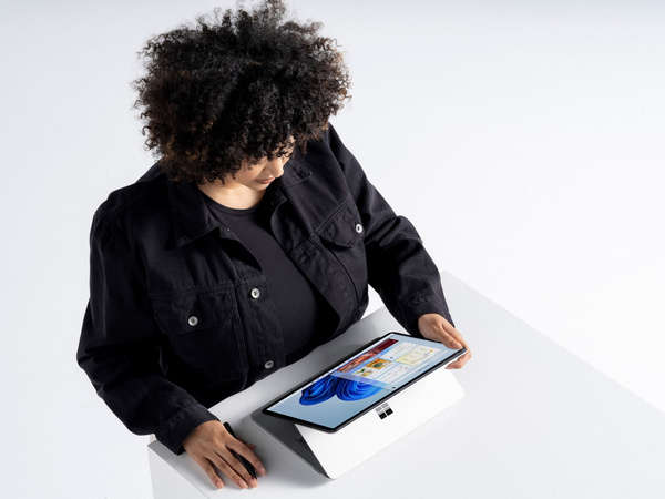 Лаптоп Microsoft Surface Laptop, 14.4", Intel i5-11300H, 16 GB RAM, 256 GB SSD, platinum