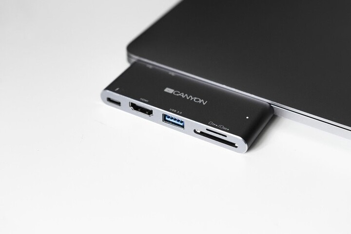 [OUTLET] Docking station CANYON USB-C hub 7in1 për MacBook Pro / Air