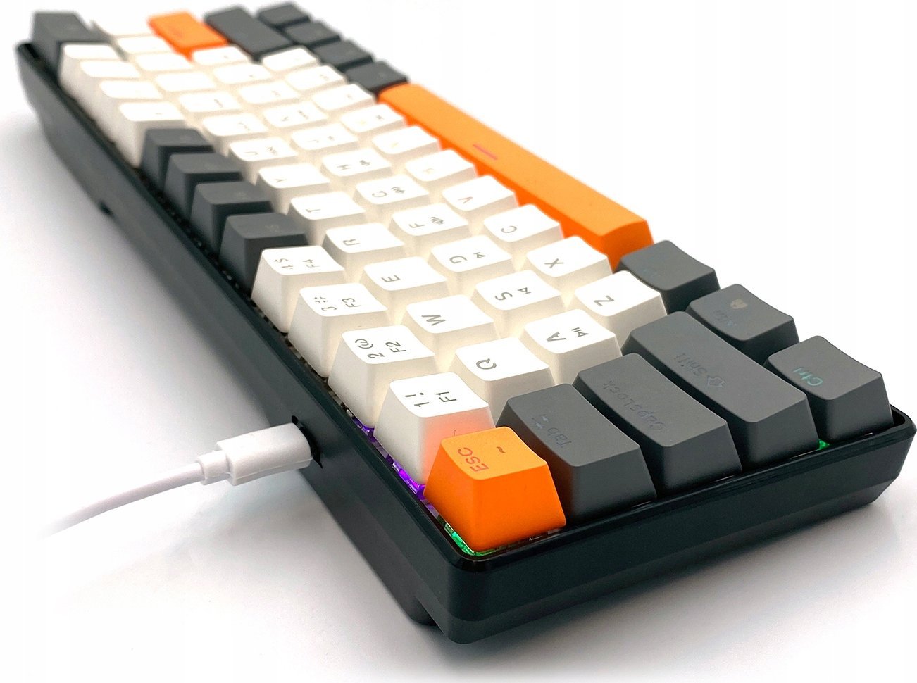 Механичка тастатура Media-Tech Zone 61 MT1258, 61 копчиња, RGB, црна