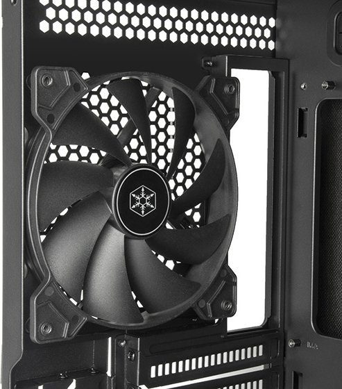 Kasë SilverStone Seta D1, Midi Tower