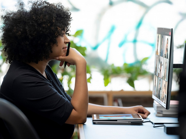 Лаптоп Microsoft Surface Laptop, 14.4", Intel i5-11300H, 16 GB RAM, 256 GB SSD, platinum