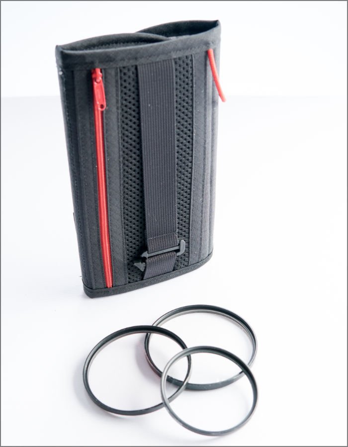 Organizues aksesorësh foto Reporter B12, shumë xhepa, rrjetë elastike, i zi