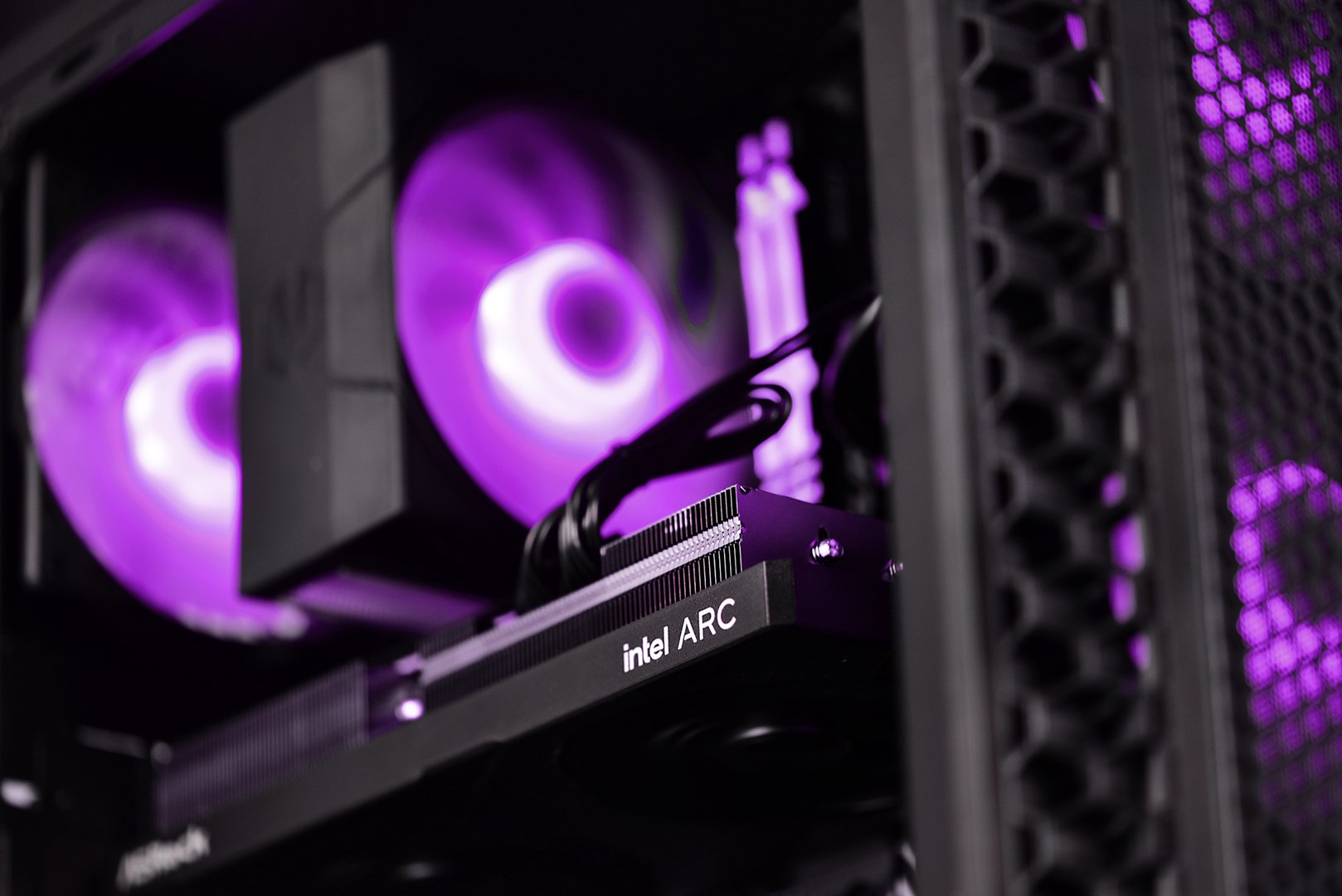 Kompjuter Actina, Intel Core i5-14400F, 32GB DDR5, 1TB SSD, RTX 4060, i zi