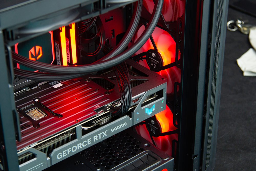 Kompjuter HAL3000 Alfa Gamer Elite Ti, AMD Ryzen 7 9800X3D, 32GB DDR5, 2TB SSD, RTX 5070 Ti, i zi 
