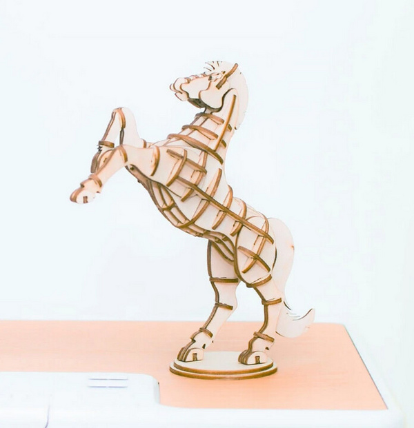 Set ndërtimi Robotime - Horse (prej druri)