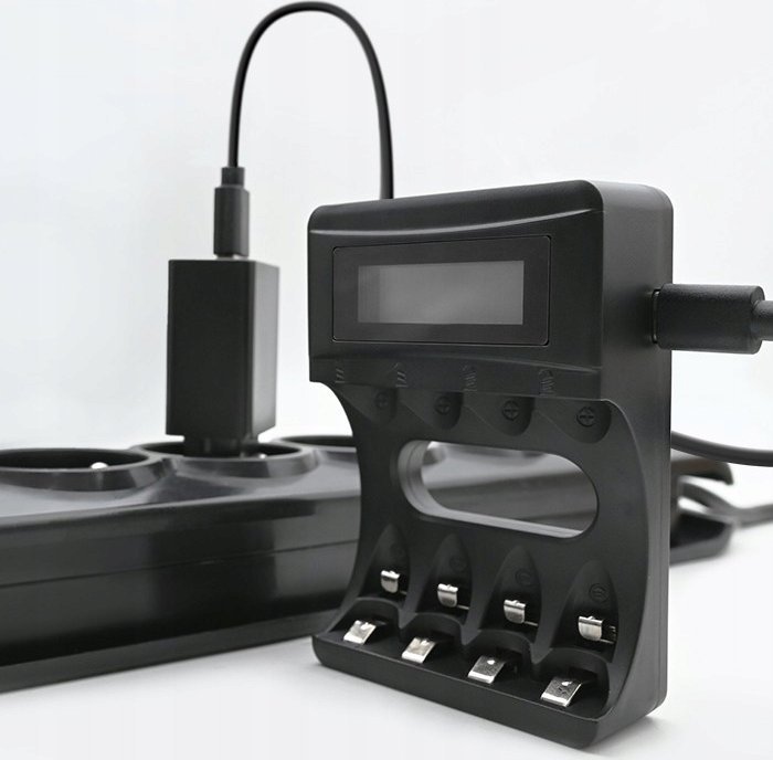 Karikues baterish Qoltec Charger, Ni-MH Ni-Cd AA AAA, 1800mA, i zi