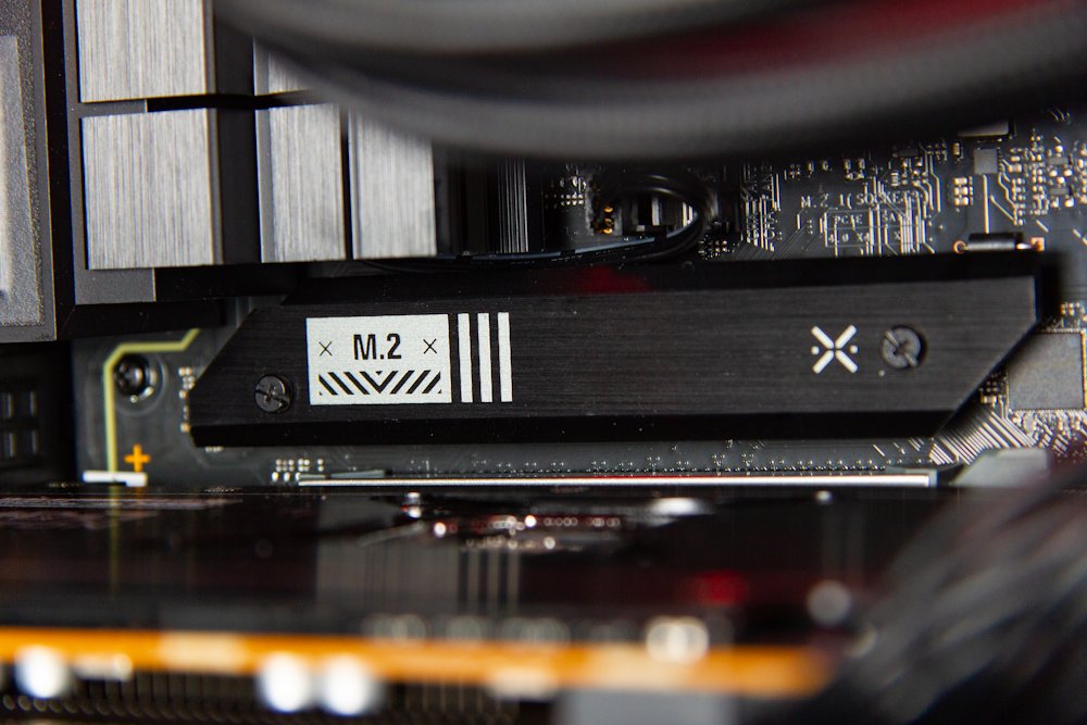 Kompjuter desktop HAL3000 Master Gamer Elite XT, Intel Core i7-14700F, 64GB RAM, 2TB SSD, RX 9070 XT, i zi