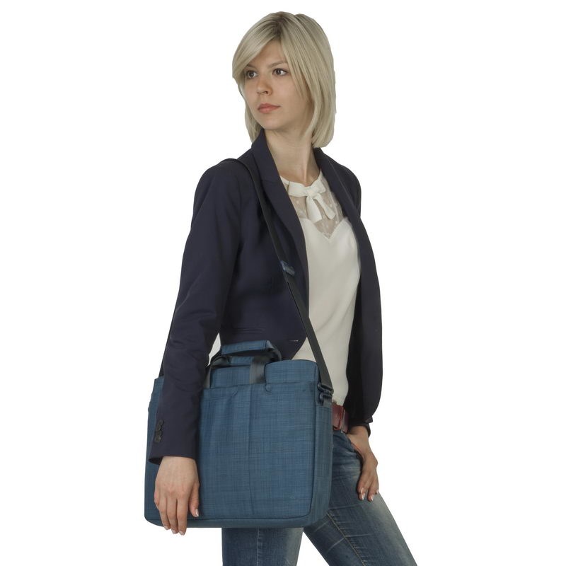 Çantë dore për laptop RivaCase 8335, 15.6", e kaltër