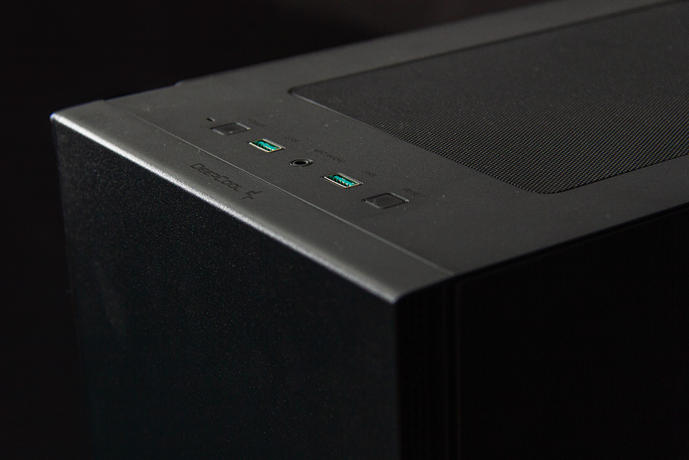 Kompjuter HAL3000 Online Gamer Pro, AMD Ryzen 5 9600X, 32GB RAM DDR5, 1TB PCIe SSD, AMD RX 7800 XT, i zi