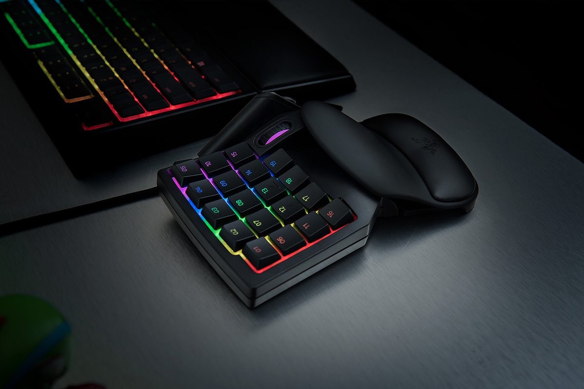 Tastierë numerike Razer Tartarus V2, USB, 32 taste, e zezë