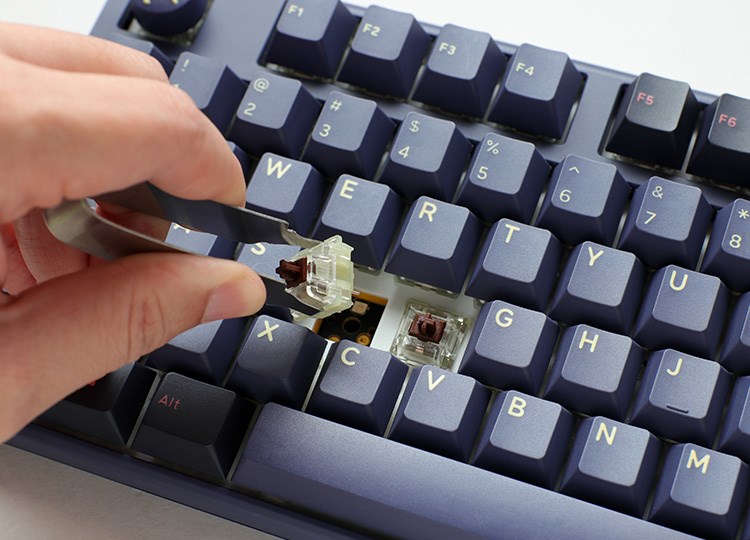 Tastierë Ducky One 3, Gaming, USB, Cherry MX Red, e kaltër