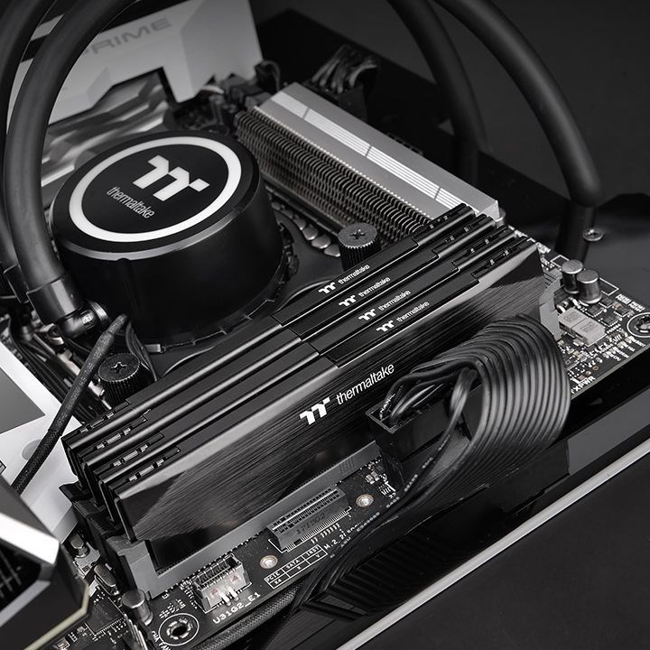 Memorie RAM Thermaltake ToughRAM H-One, 16GB, DDR4, 3600MHz, CL18, e zezë