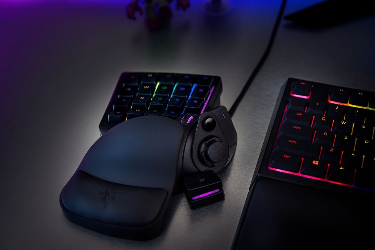 Tastierë numerike Razer Tartarus V2, USB, 32 taste, e zezë