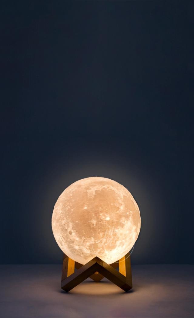 Altoparlant Bluetooth Denver LBS-150, me drita LED, bateri rikarikueshme, i bardhë