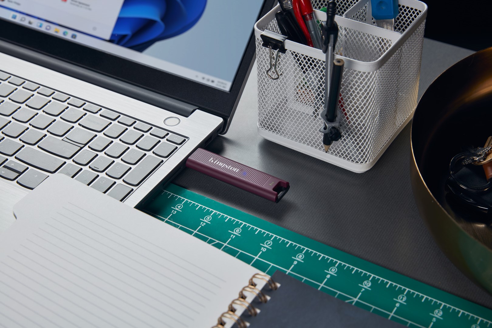 USB Kingston DataTraveler Max - 1TB, i kuq