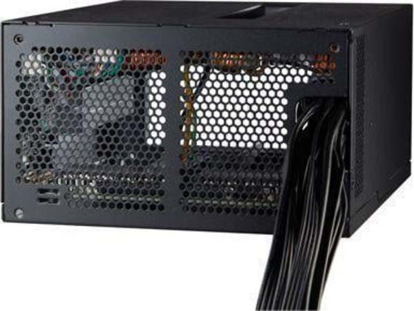 Fortron Twins PRO 700W Напојување