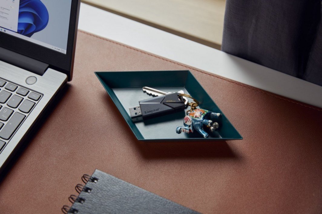 USB Kingston DataTraveler Exodia Onyx - 256GB, e zezë