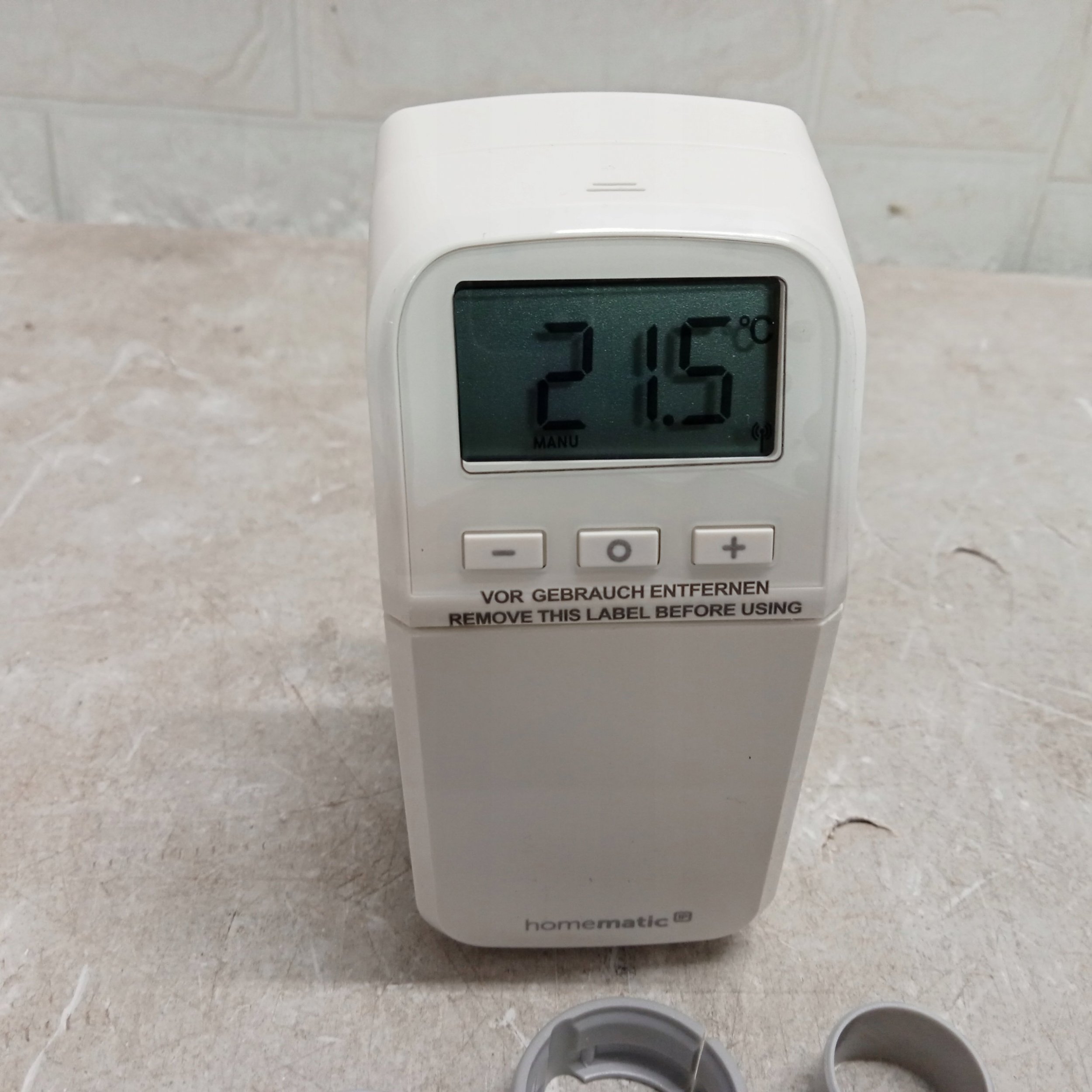 Termostat radiatorik Homematic IP Compact Plus, wireless, jetë baterie deri 7 vite, i bardhë