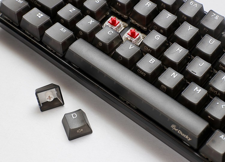 Tastierë lojërash Ducky One 3 Aura SF, RGB LED, Cherry MX Silent Red, e zezë 