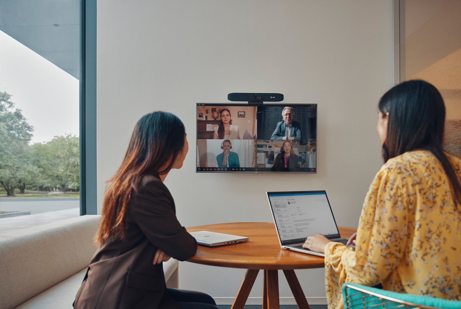 Video bar HP Poly Studio R30, USB, 4K, e bardhë/e hirtë