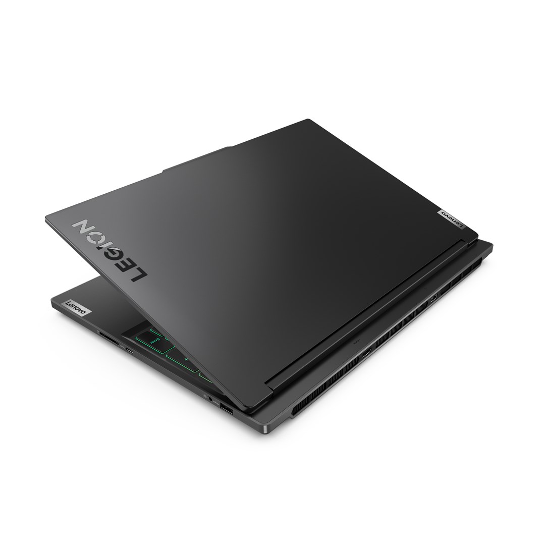 Лаптоп Lenovo Legion 7, 16", Intel i7-14700HX, 32 GB RAM, 512 GB SSD, NVIDIA GeForce RTX 4060, црн