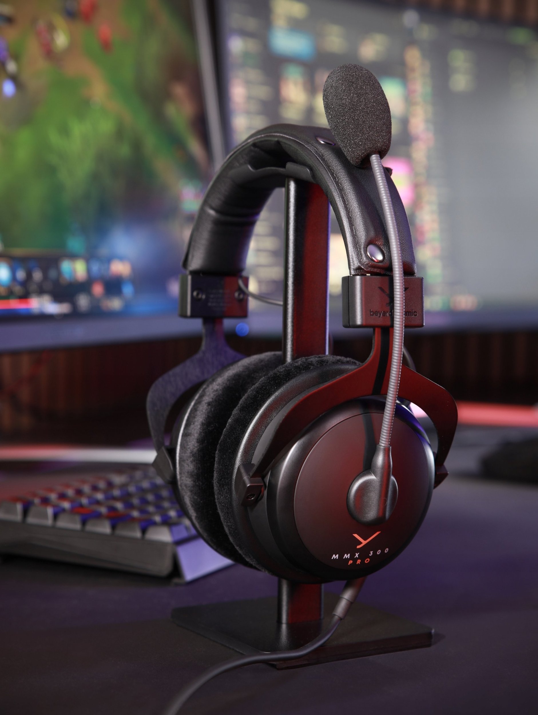 Kufje gaming Beyerdynamic MMX 300 PRO, me mikrofon kondensator, të mbyllura, të zeza