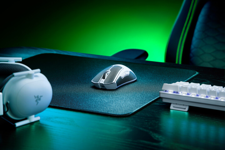 Foto e Maus Razer DeathAdder V3 Pro, i bardhë