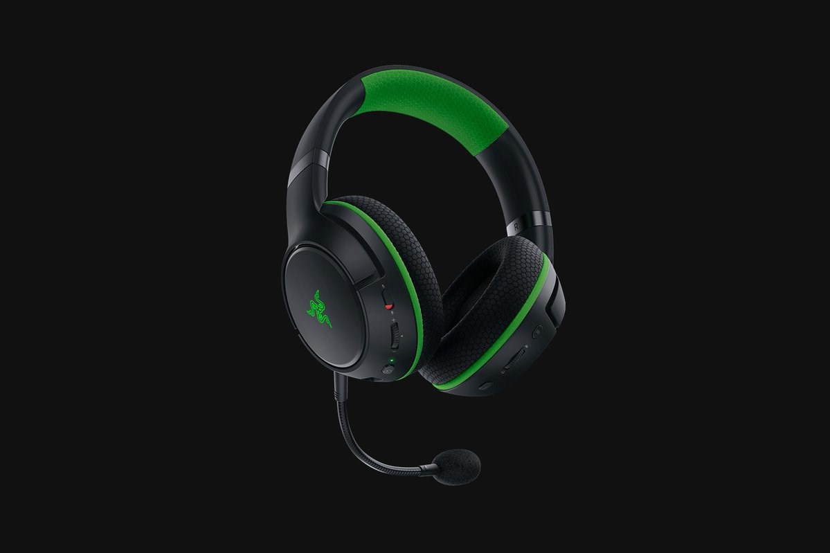 Kufje lojërash Razer Kaira Pro, 50 mm TriForce Titanium, Xbox Wireless/Bluetooth, të zeza