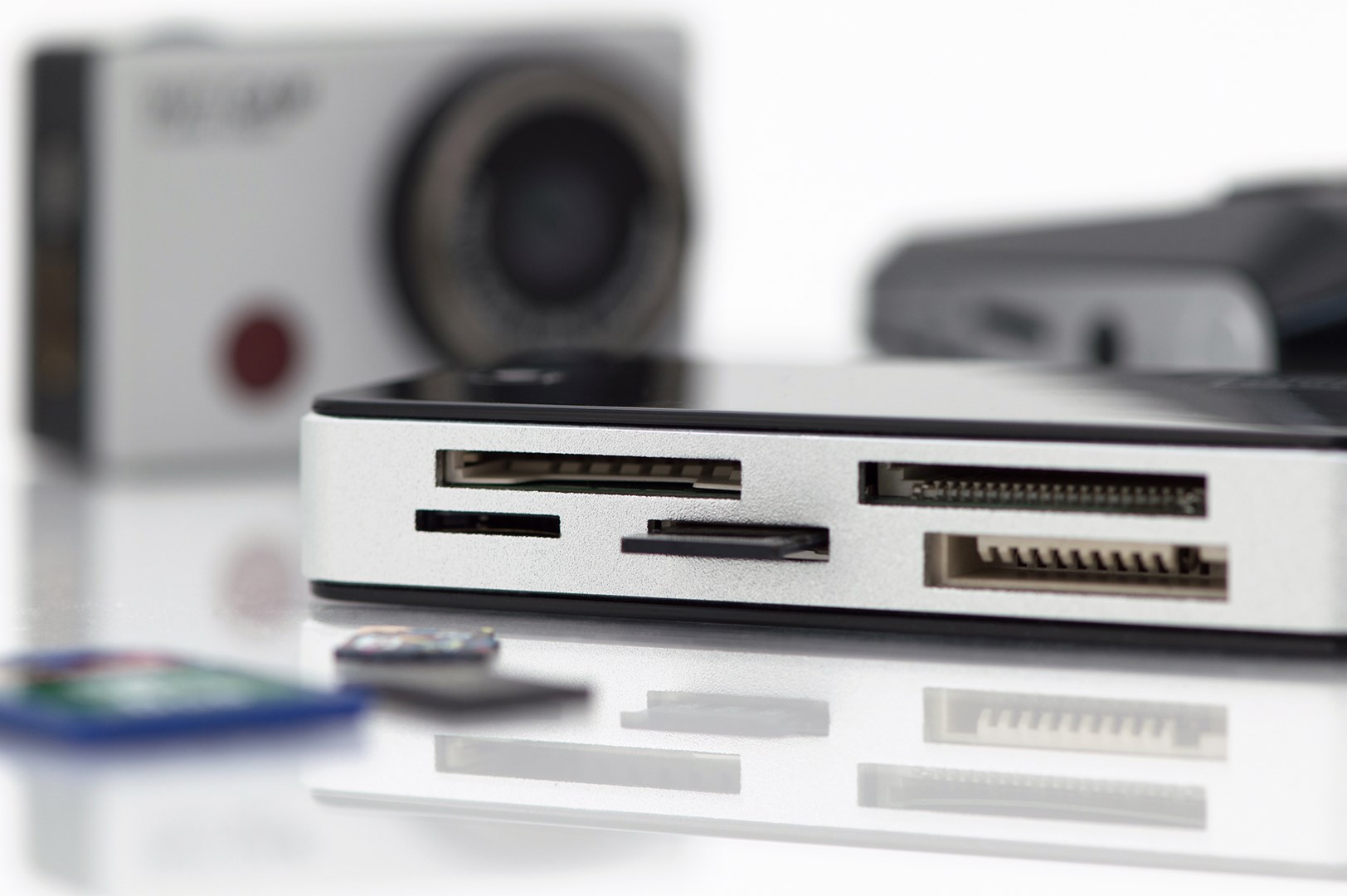 Lexues kartash DIGITUS All-in-one, USB 3.0, 1m kabllo, i zi