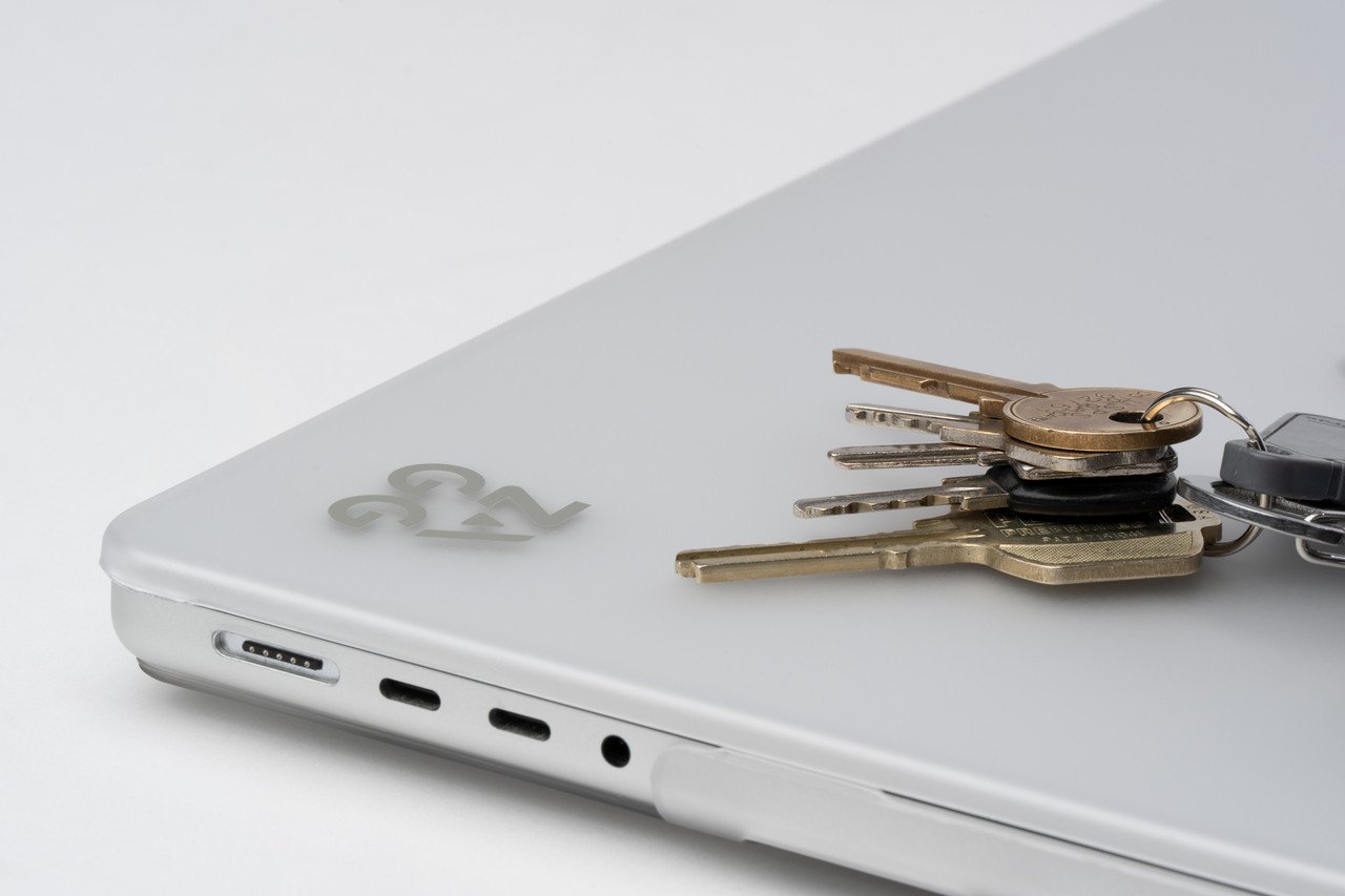 Заштитна обвивка за лаптоп ZAGG Snap On, за MacBook Pro 16\" M3 M2 M1, тврда маска, темно сива