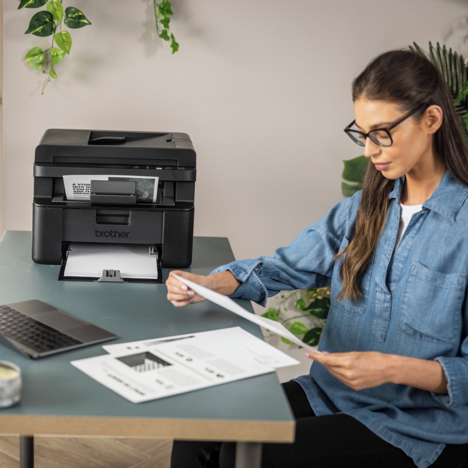 Printer multifunksional Brother DCP-L1660W, lazer bardh e zi, WiFi, i zi