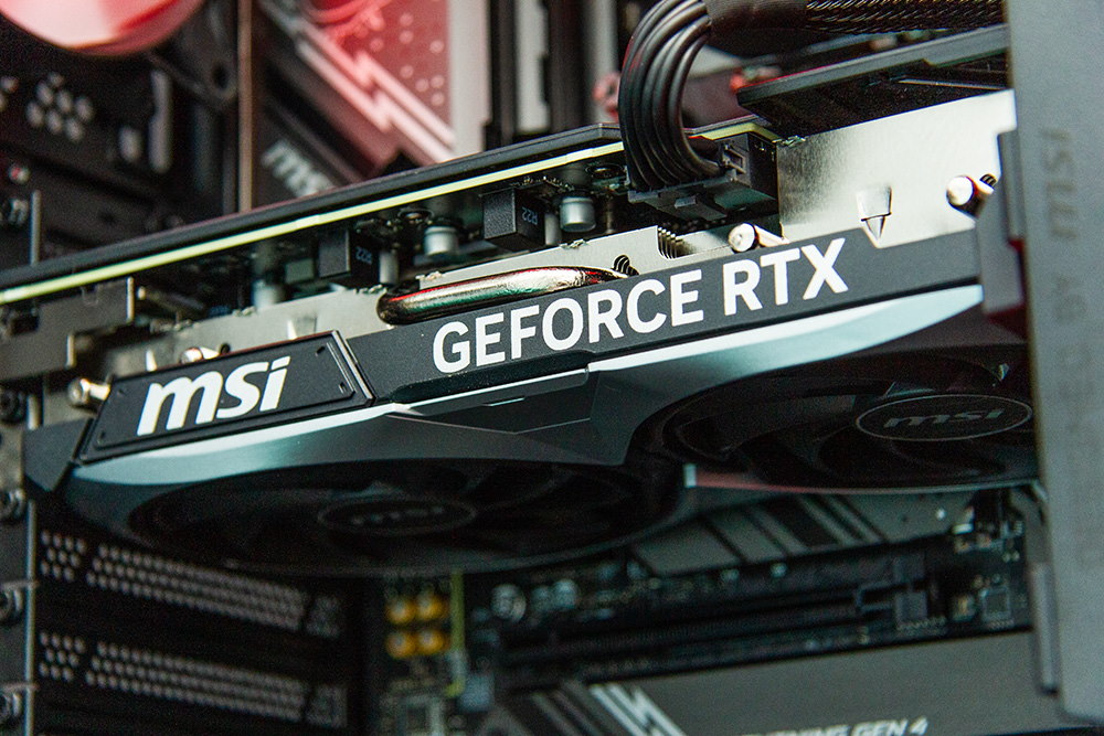 Kompjuter HAL3000 Master Gamer Pro Super, Intel i5-14600KF, 32GB RAM DDR5, 2TB SSD, RTX 4070 Ti Super, i zi