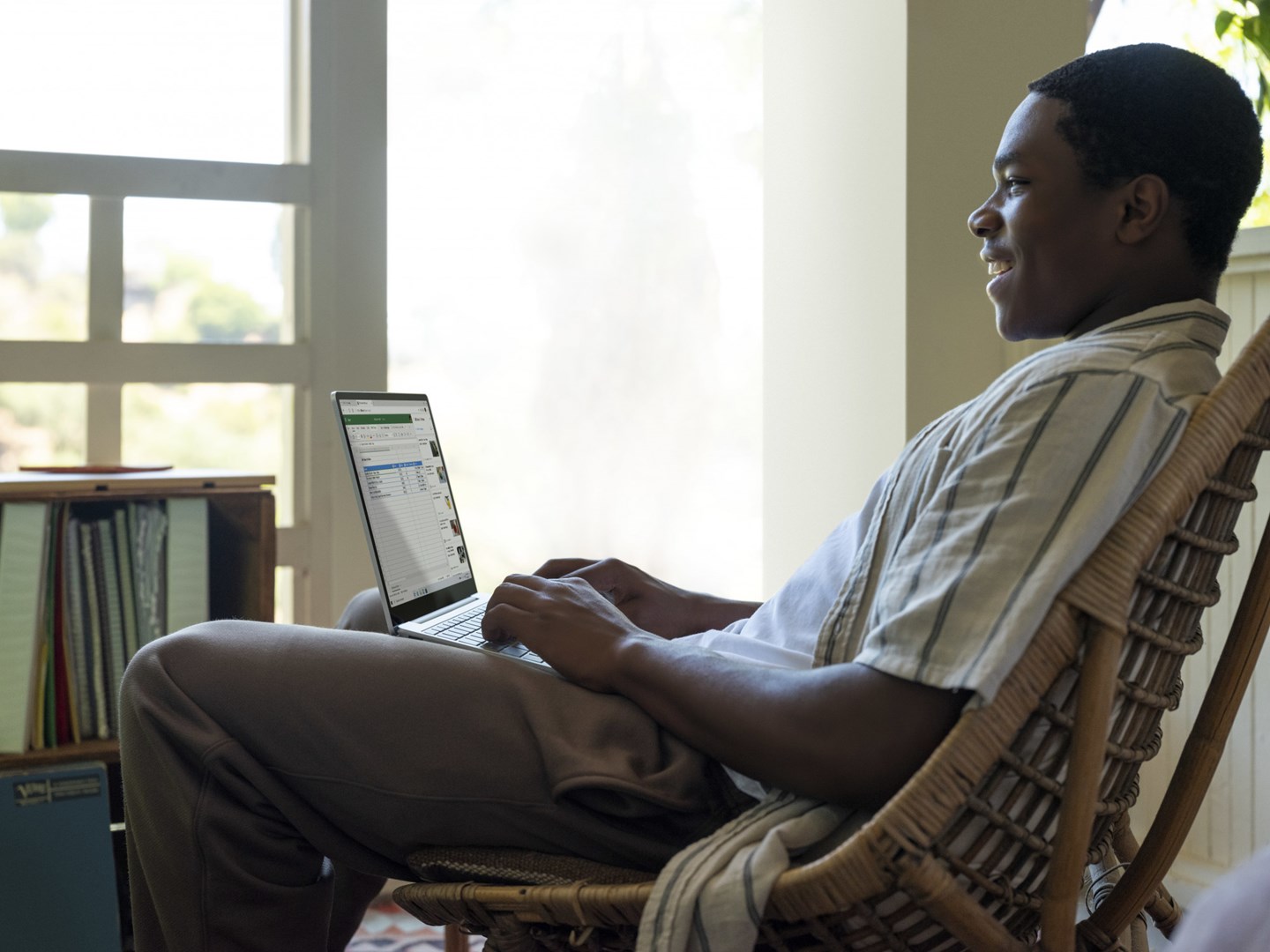 Laptop Microsoft Surface Go, 12.4" Touchscreen, Intel Core i5 1035G1, 8 GB RAM, 256 GB SSD, platinum