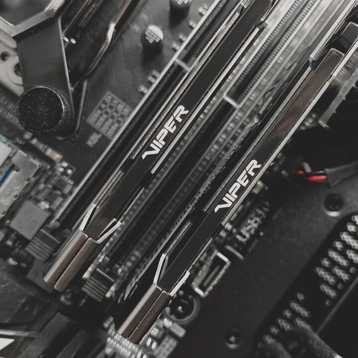 RAM меморија Patriot Viper Steel RAM, 32 GB (2x16 GB) DDR4, 3200 MHz, црна