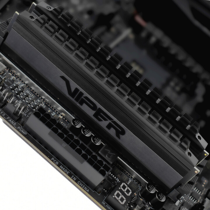 Memorie RAM Patriot VIPER 4 64GB (2x32GB) DDR4 3600, Blackout Series