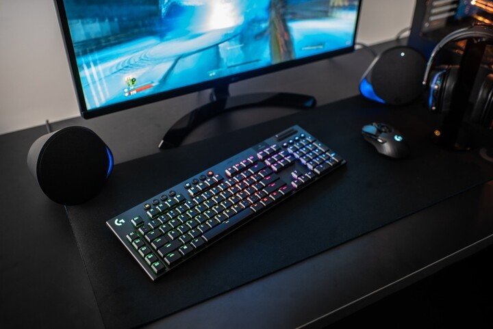 Tastierë Logitech G915 Lightspeed, GL Linear, US