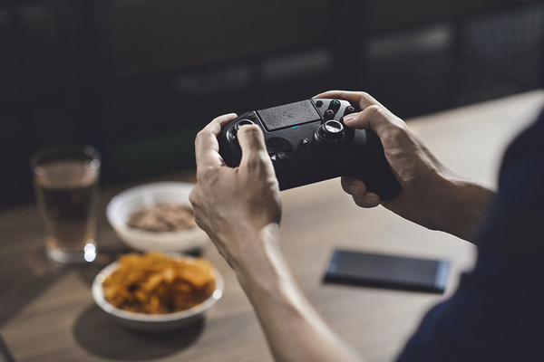 Kontroller Razer Raiju Tournament Edition 2019, Wireless	- PC, PS4