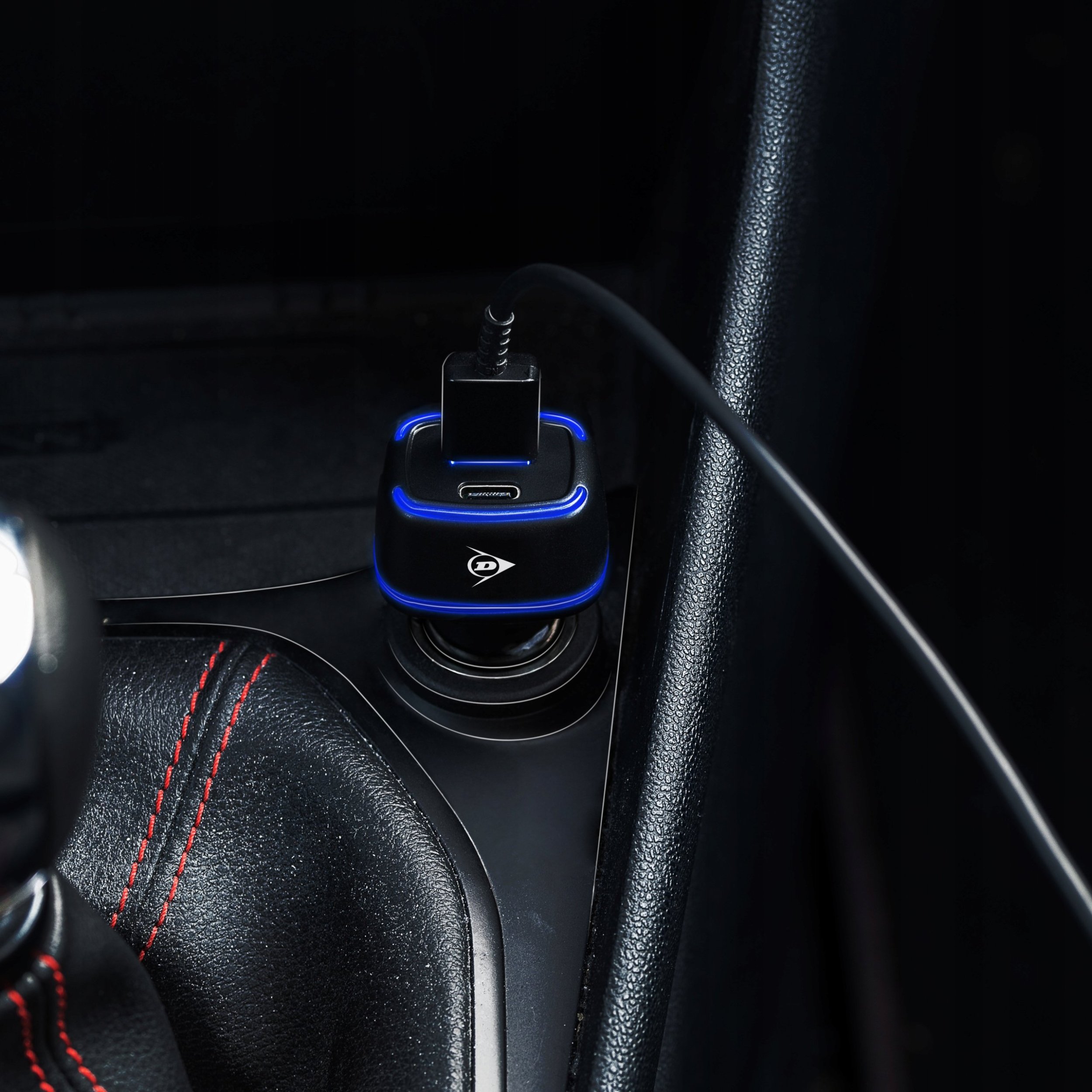Karikues veture Dunlop USB dhe USB C, 18W Power Delivery, LED blu