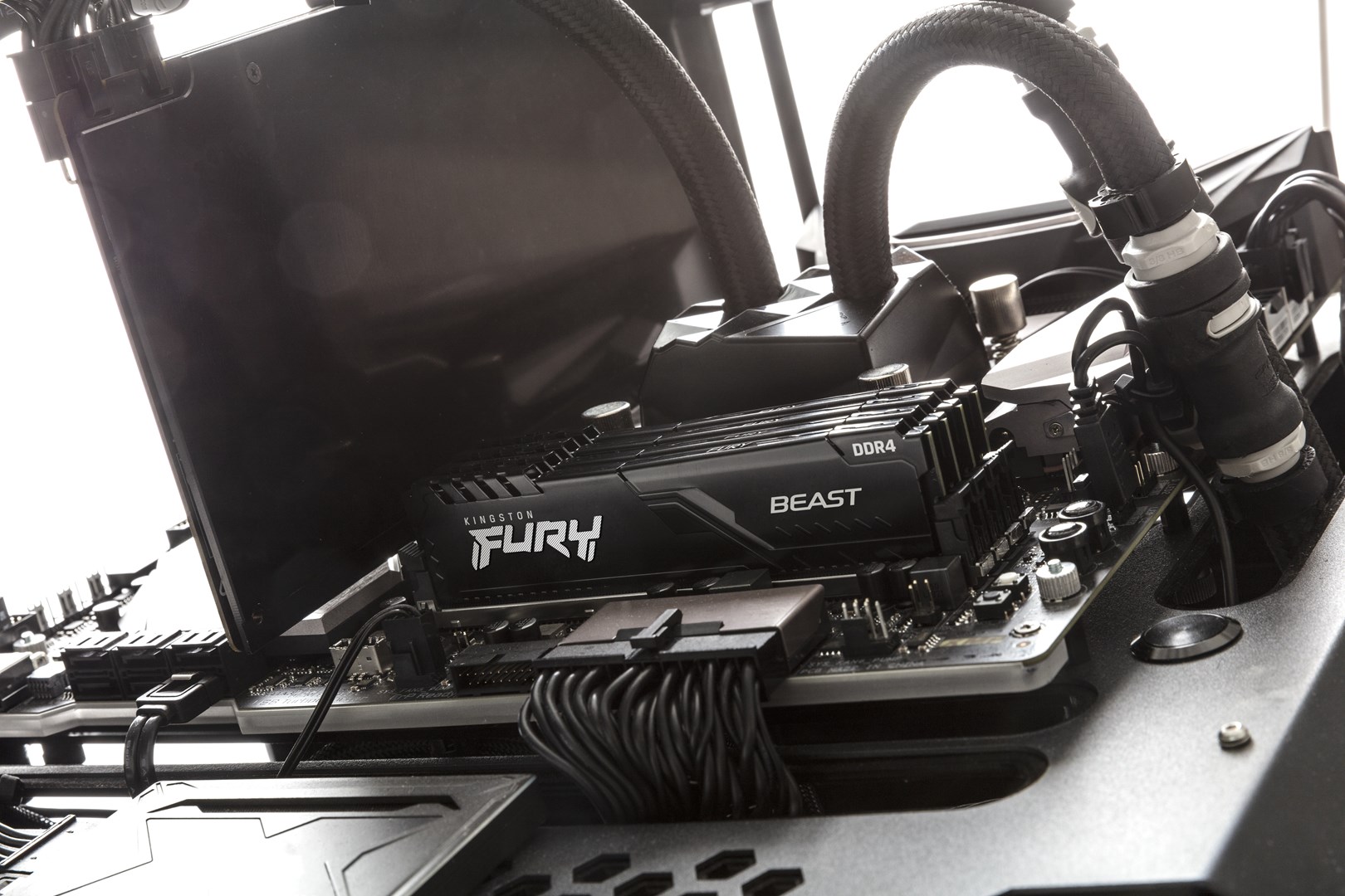 Memorie RAM Kingston FURY 8GB 3200MT/s DDR4 CL16 DIMM Beast
