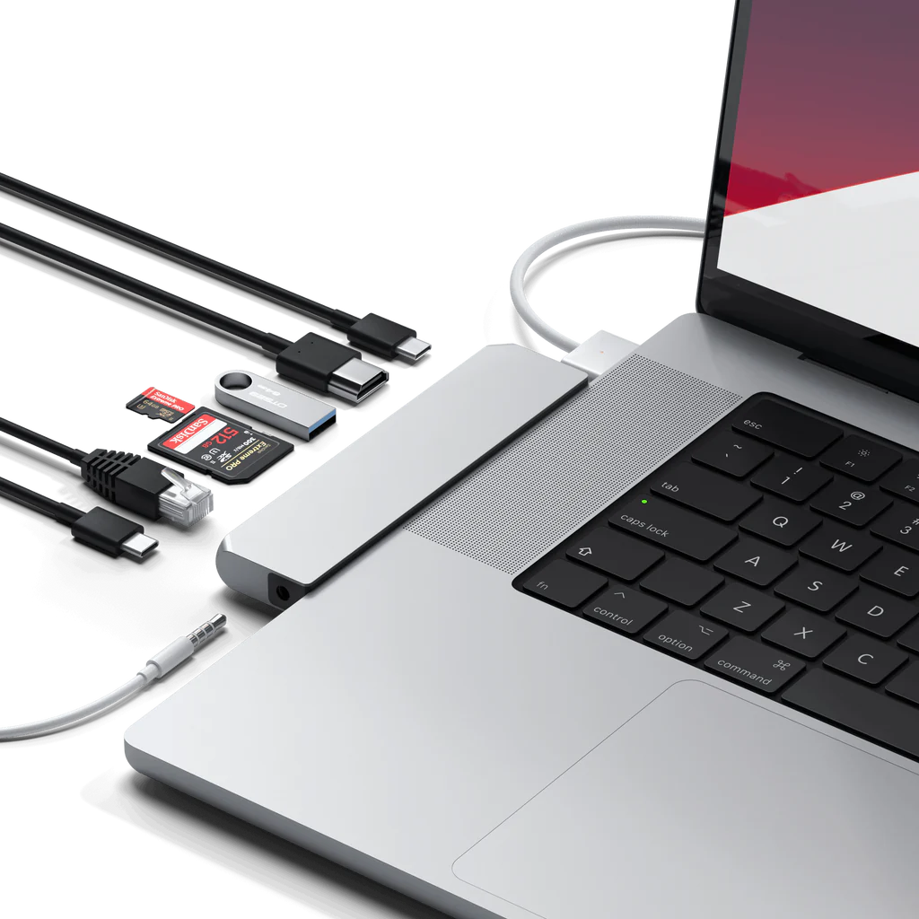 USB Hub Satechi Pro Hub Max, i argjendtë