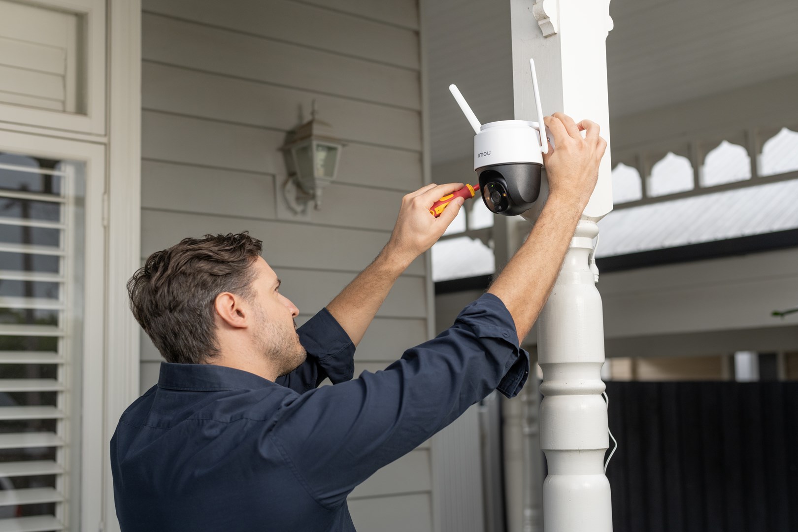 Kamerë sigurie Dahua Cruiser 4MP, 4 MP, 2560 x 1440, me mikrofon të integruar, me detektim të lëvizjes, e bardhë