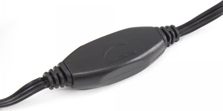 Kufje stereo me mikrofon, 3.5 mm, kontroll volumi, të zeza