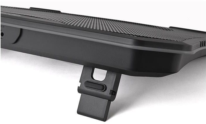 Thermaltake Massive 20 RGB Ладилник за Лаптоп