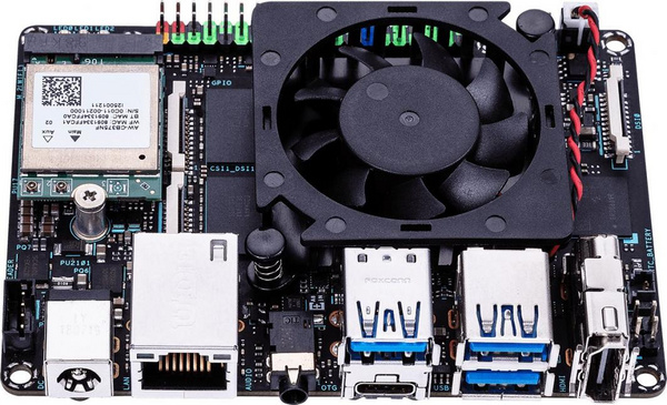 Kompjuter Asus Tinker Edge R, 4GB RAM (90ME00M0-M0EAY0)