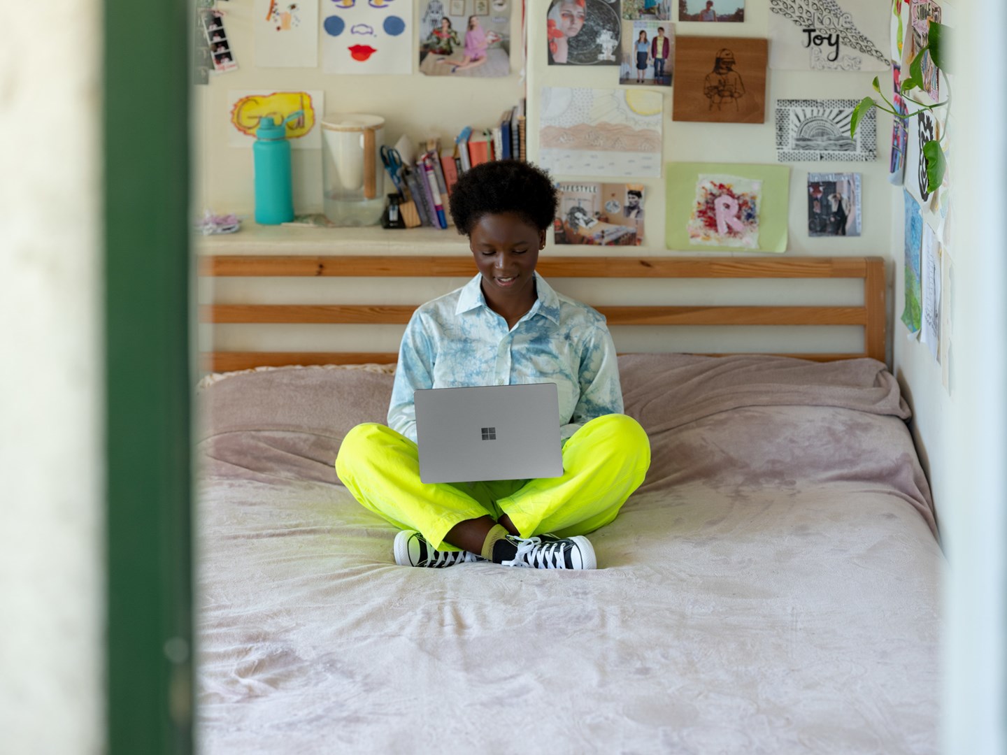 Laptop Microsoft Surface Go, 12.4" Touchscreen, Intel Core i5 1035G1, 8 GB RAM, 256 GB SSD, platinum