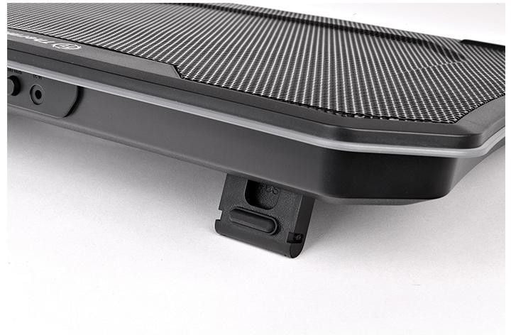 Thermaltake Massive 20 RGB Ладилник за Лаптоп